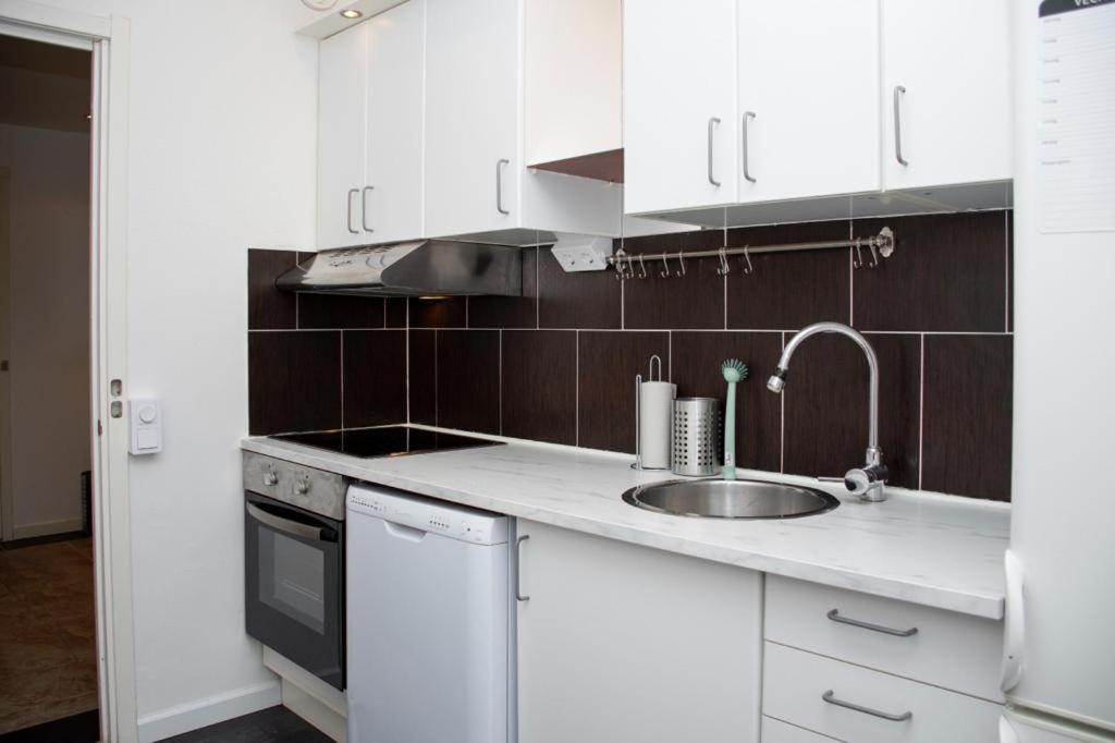 Entire Apartment Malmoe 2 Bedrooms-Tv Lounge-Balcony Exterior photo