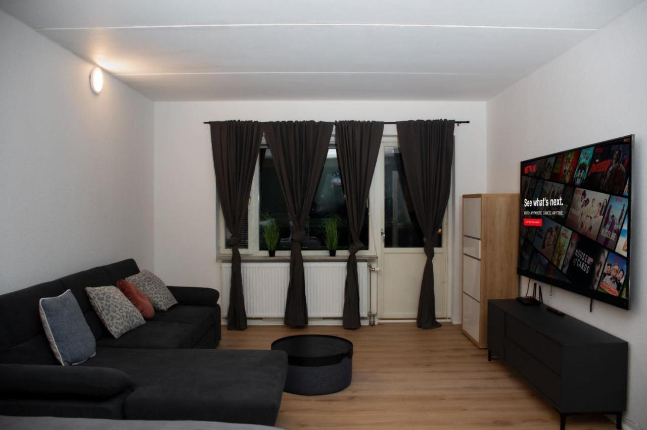 Entire Apartment Malmoe 2 Bedrooms-Tv Lounge-Balcony Exterior photo